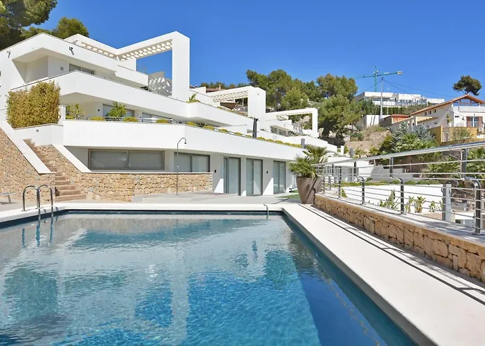 Altea Bayview Apartment By Nras